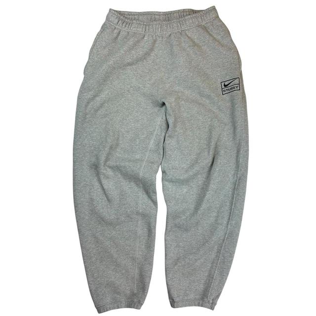 Nike Men's Sweatpants - Grey - M on Productcaster.