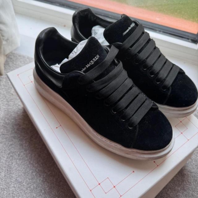 Alexander McQueen Women's Trainers - Black - UK 5 on Productcaster.