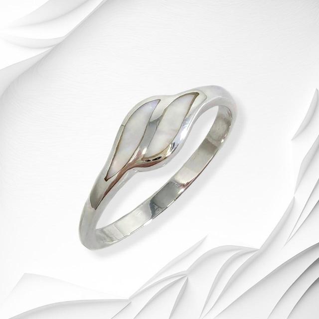 Women's Ring - White/Silver on Productcaster.