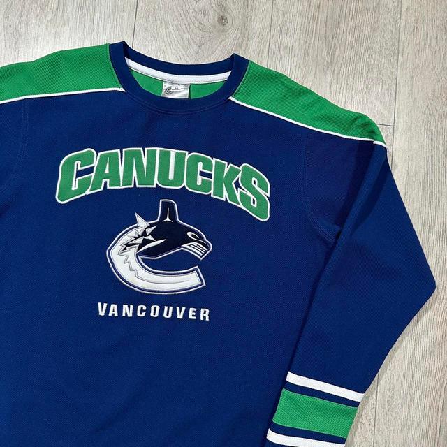 NHL Women's T-shirt - Blue/Green - S on Productcaster.