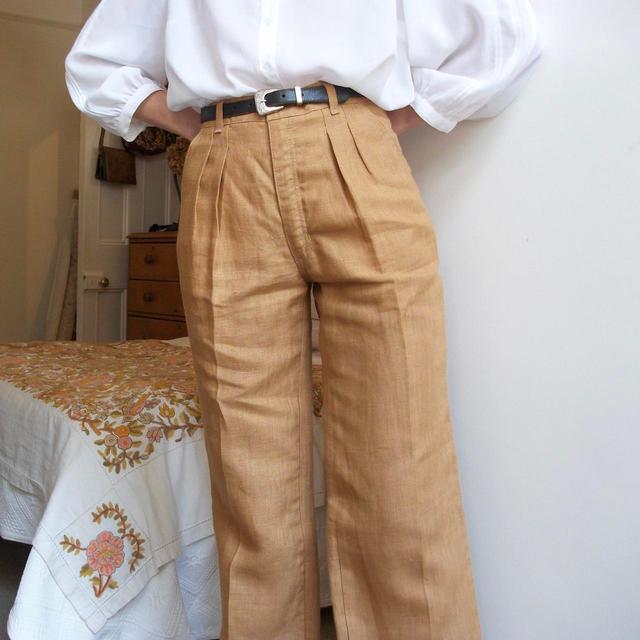 Unique Vintage Women's High waisted Trousers - Tan/Gold - 24" on Productcaster.