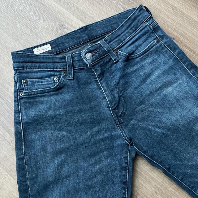 Levi's Men's Jeans - Navy - 30" on Productcaster.