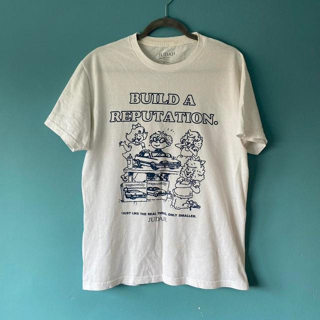 Vintage Men's T-shirt - White - M on Productcaster.