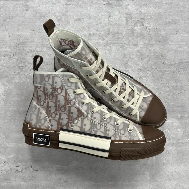 Dior Men's Trainers - Brown - UK 8 on Productcaster.