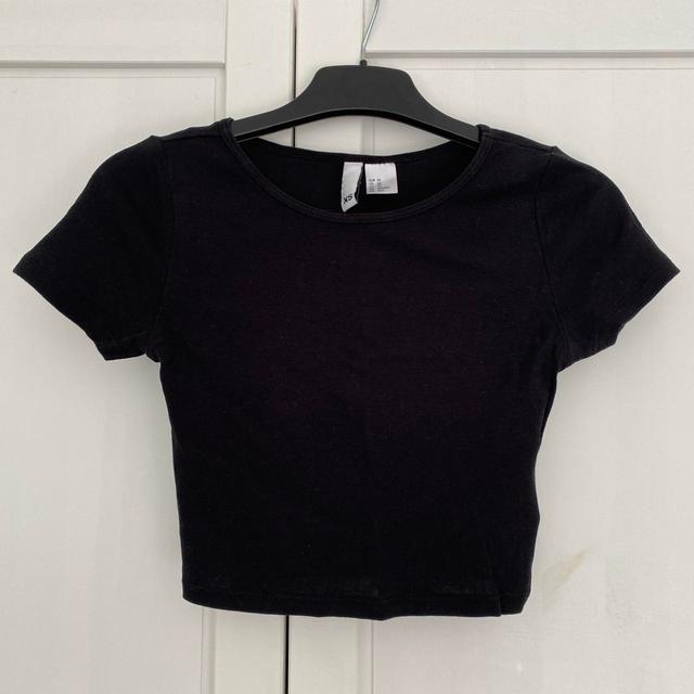 H&M Women's Crop top - Black - XS on Productcaster.