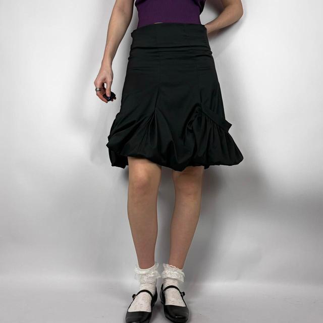 Vintage Women's Midi Skirt - Black - 28" on Productcaster.