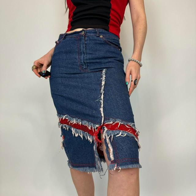 Vintage Women's Casual Skirt - Navy/Red - 28" on Productcaster.