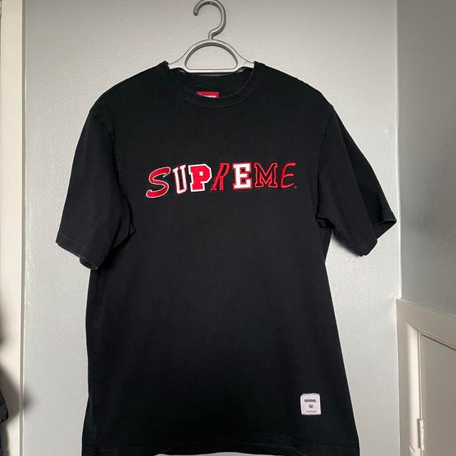 Supreme Men's T-shirt - Red - M on Productcaster.