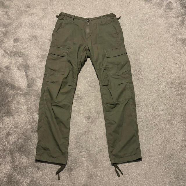 Carhartt Men's Cargo Trousers - Khaki/Green - 32" on Productcaster.