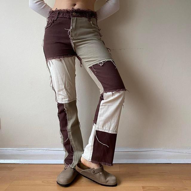 Jaded London Women's High waisted Distressed Jeans - Brown - 25" on Productcaster.