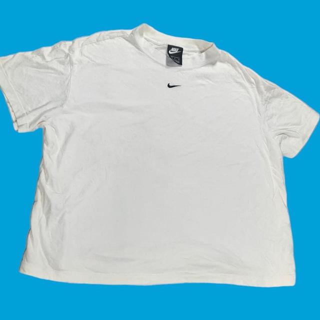 Nike Men's T-shirt - White - M on Productcaster.