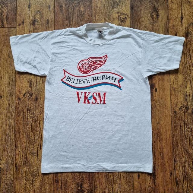 Fruit of the Loom Men's T-shirt - White/Red - L on Productcaster.