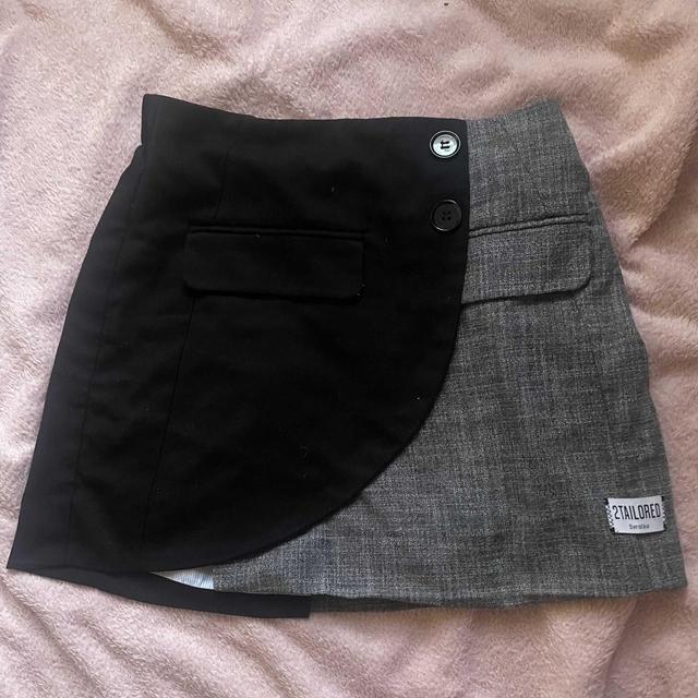 Bershka Women's Skirt - Black/Grey - S on Productcaster.