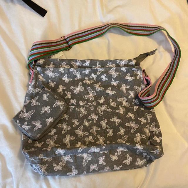 Women's Bag - Grey on Productcaster.