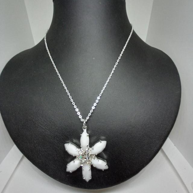 Handmade Women's Jewellery - White on Productcaster.