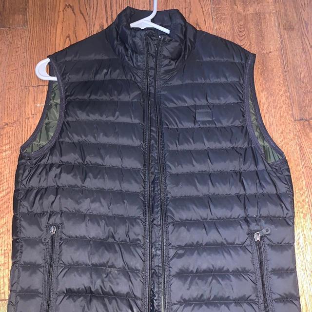 Armani Jeans Men's Gilet - Black - S on Productcaster.