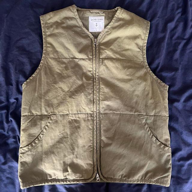 Urban Outfitters Men's Vest - Green/Khaki - M on Productcaster.