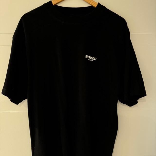 Represent Men's T-shirt - Black - M on Productcaster.