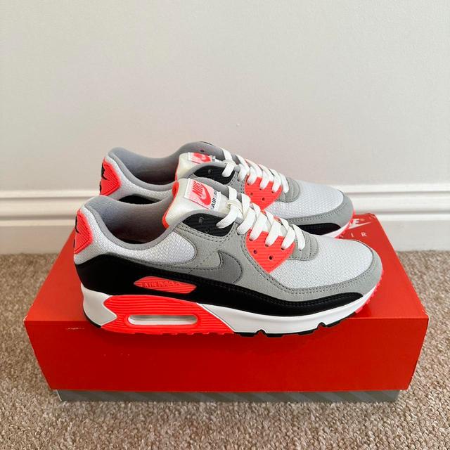 Nike Men's Trainers - Grey/Red - UK 8 on Productcaster.