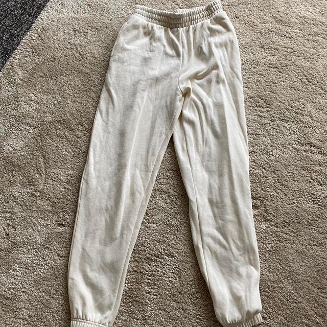 New Look Women's Sweatpants - Cream/White - UK 6 on Productcaster.