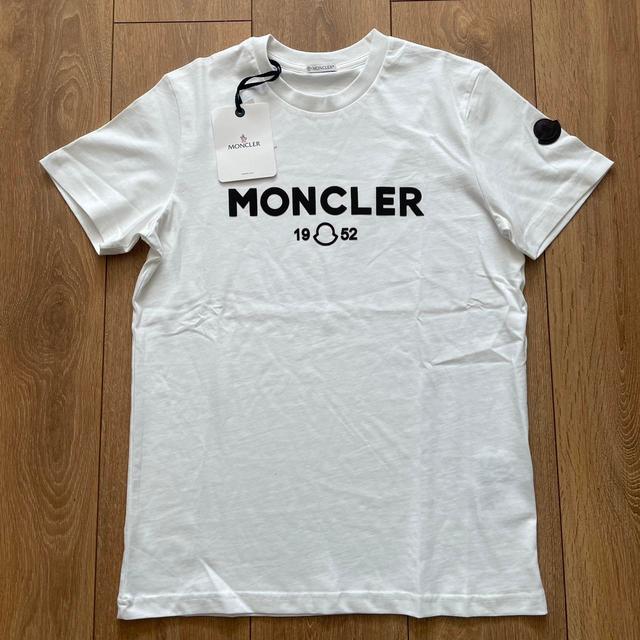 Moncler Men's T-shirt - White - M on Productcaster.