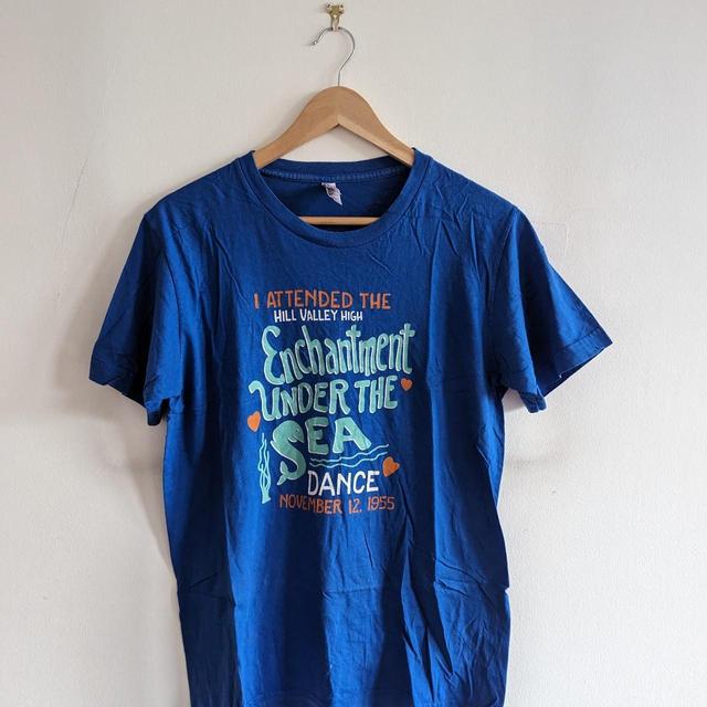 American Apparel Men's T-shirt - Blue - M on Productcaster.