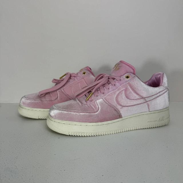 Nike Men's Trainers - Pink - UK 7 on Productcaster.