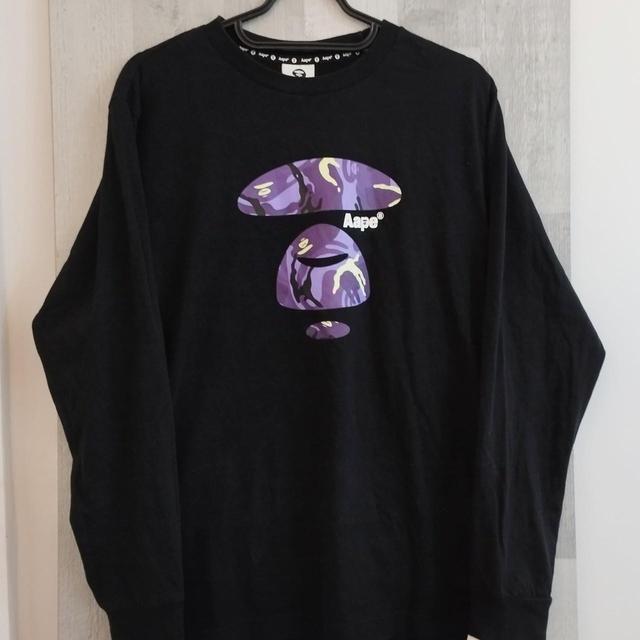 BAPE Men's T-shirt - Black/Purple - M on Productcaster.