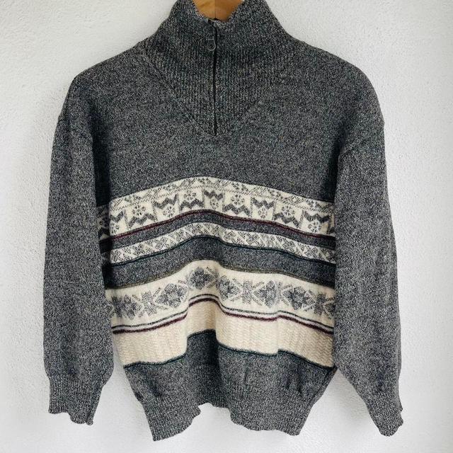 Men's Jumper - Grey - S on Productcaster.