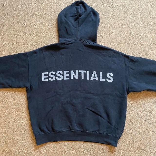 Essentials Men's Hoodie - Black - M on Productcaster.