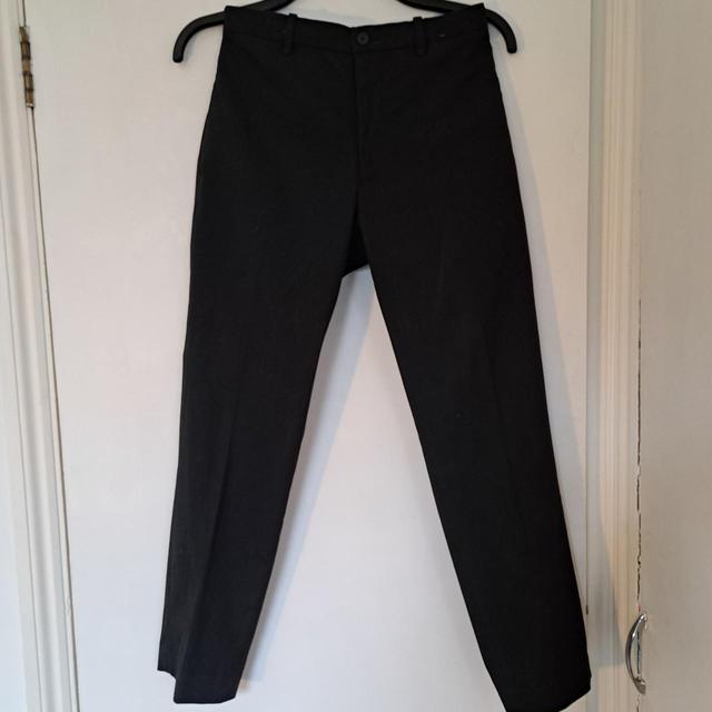 UNIQLO Men's Trousers - Black - 28" on Productcaster.