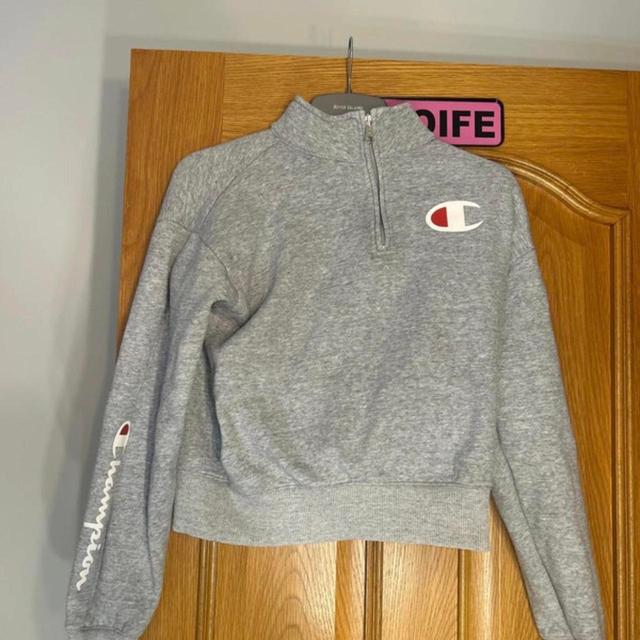 Champion Women's Jumper - Grey - 6 on Productcaster.