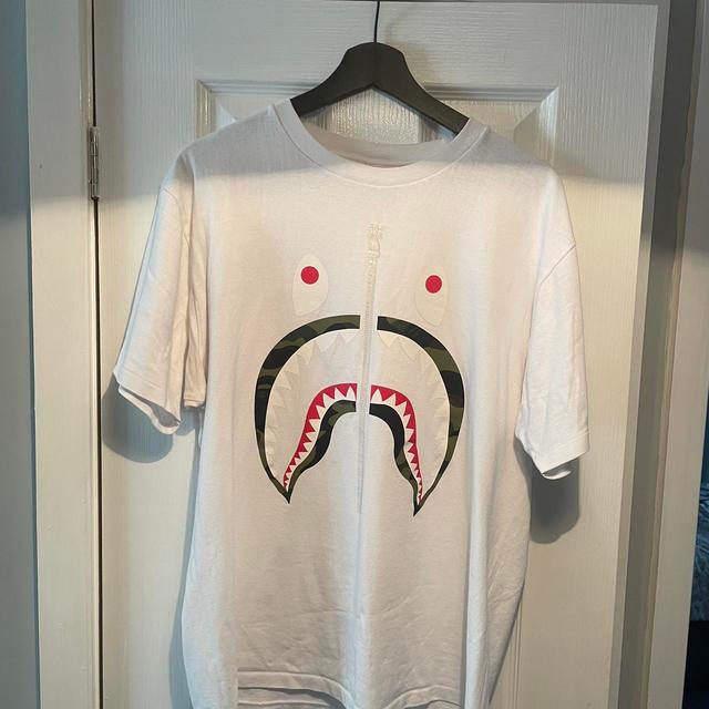 BAPE Men's T-shirt - White - L on Productcaster.