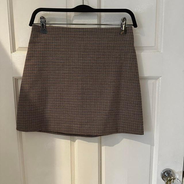 H&M Women's Mini Skirt - Brown - XS on Productcaster.