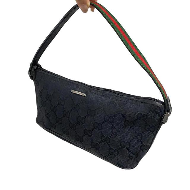 Gucci Women's Shoulder bags - Black on Productcaster.