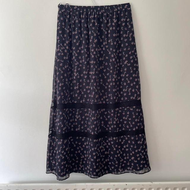 Marks & Spencer Women's Polyester Skirt - Navy - UK 14 on Productcaster.