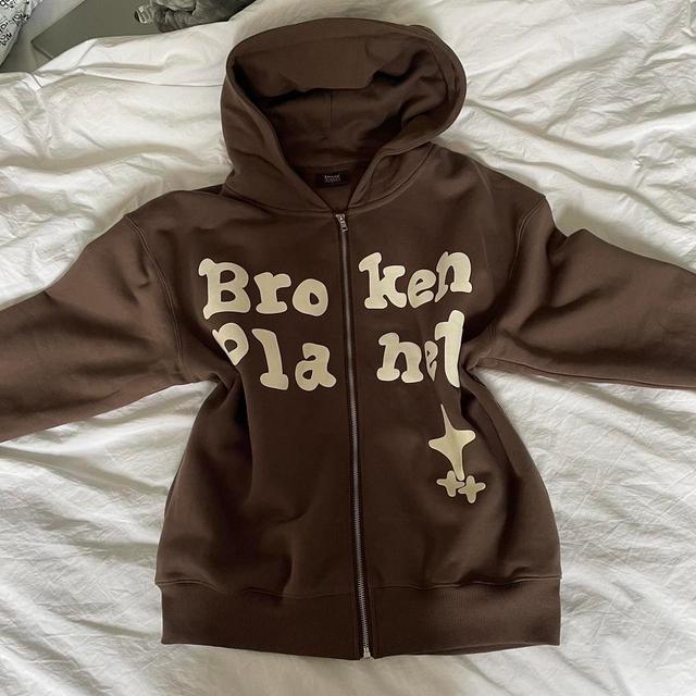 Broken Planet Men's Hoodie - Brown - S on Productcaster.