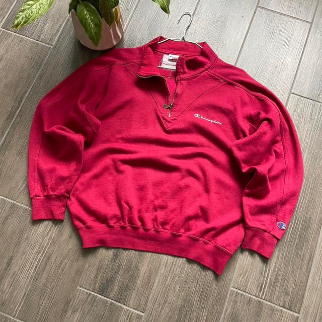 Champion Men's Sweatshirt - Red - M on Productcaster.