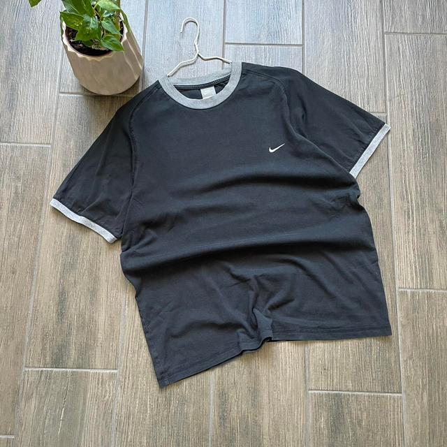 Nike Men's T-shirt - Black - L on Productcaster.