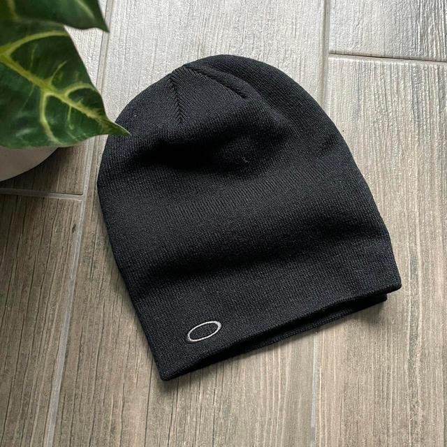 Oakley Men's Beanies - Black on Productcaster.