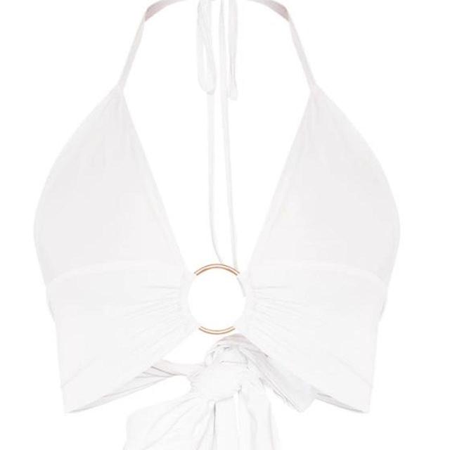 PrettyLittleThing Women's Crop top - White - M on Productcaster.