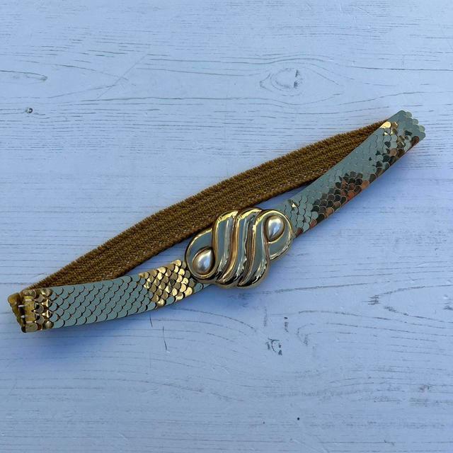 Vintage Women's Belt - Gold on Productcaster.