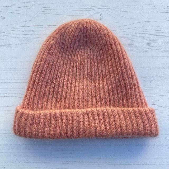 H&M Women's Beanies - Pink on Productcaster.