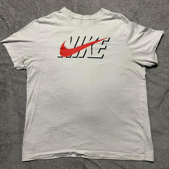 Nike Men's T-shirt - White/Red - XL on Productcaster.