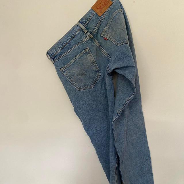 Levi's Men's Jeans - Blue - 32" on Productcaster.