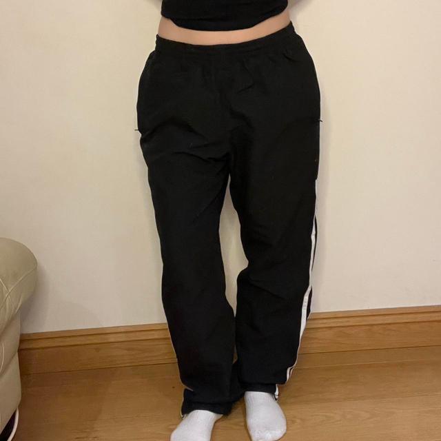 Adidas Women's Sweatpants - Black - L on Productcaster.