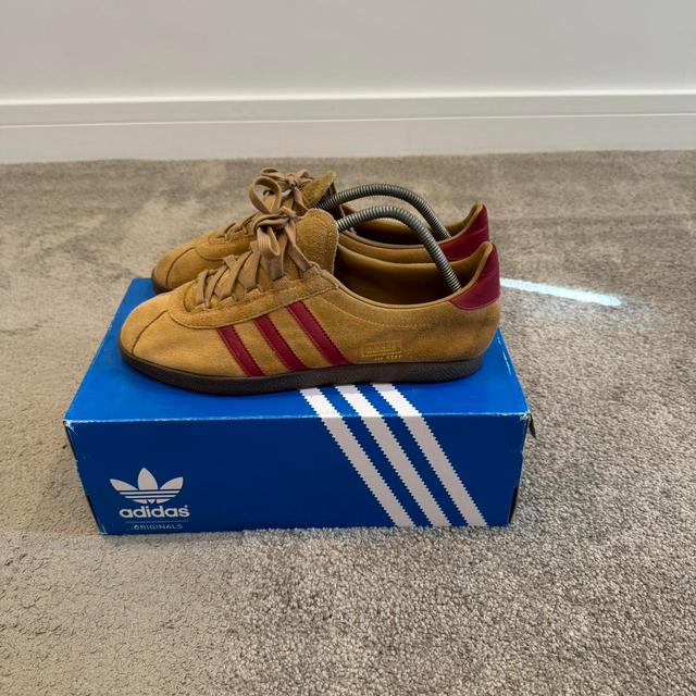 Adidas Men's Trainers - Brown/Red - UK 8 on Productcaster.