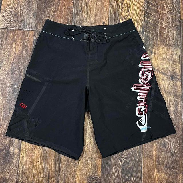 Quiksilver Men's Shorts - Black - 32" on Productcaster.