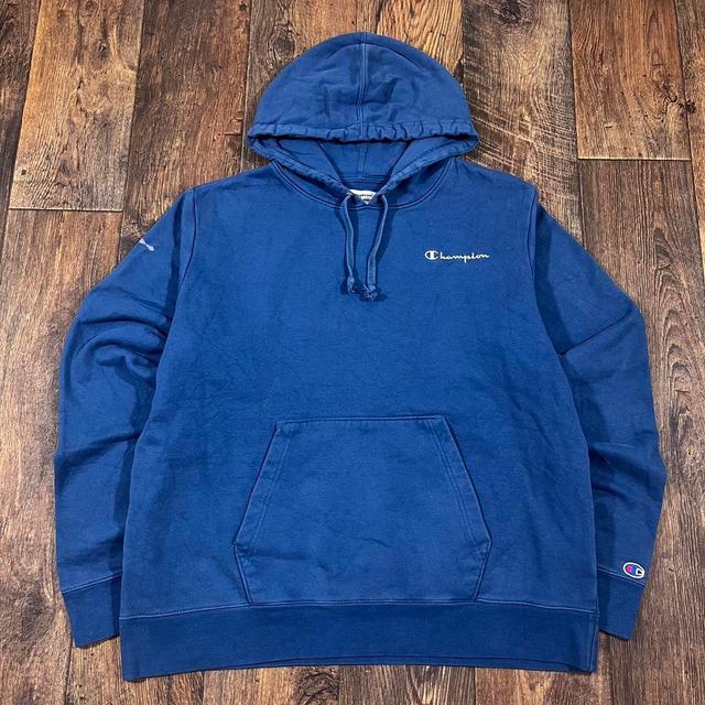 Champion Men's Hoodie - Blue - L on Productcaster.