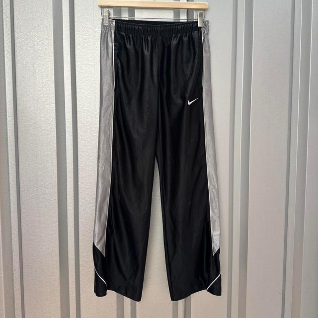 Nike Men's Sweatpants - Black - 28" on Productcaster.